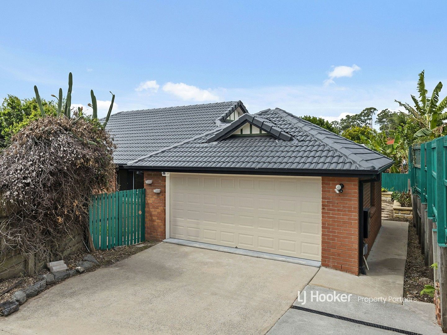 37 Robinson Crescent, Runcorn QLD 4113, Image 0