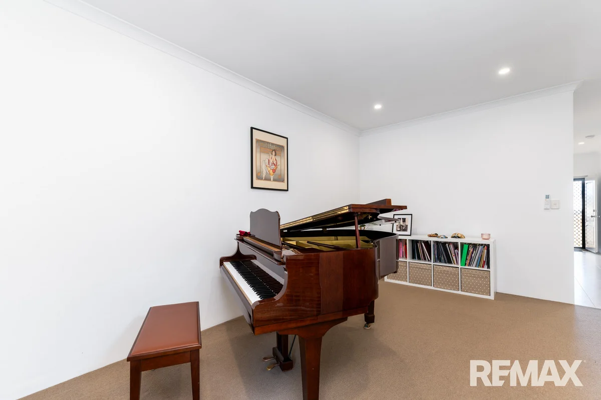 Additional image 22 of 16 Klondike Approach, Butler WA 6036