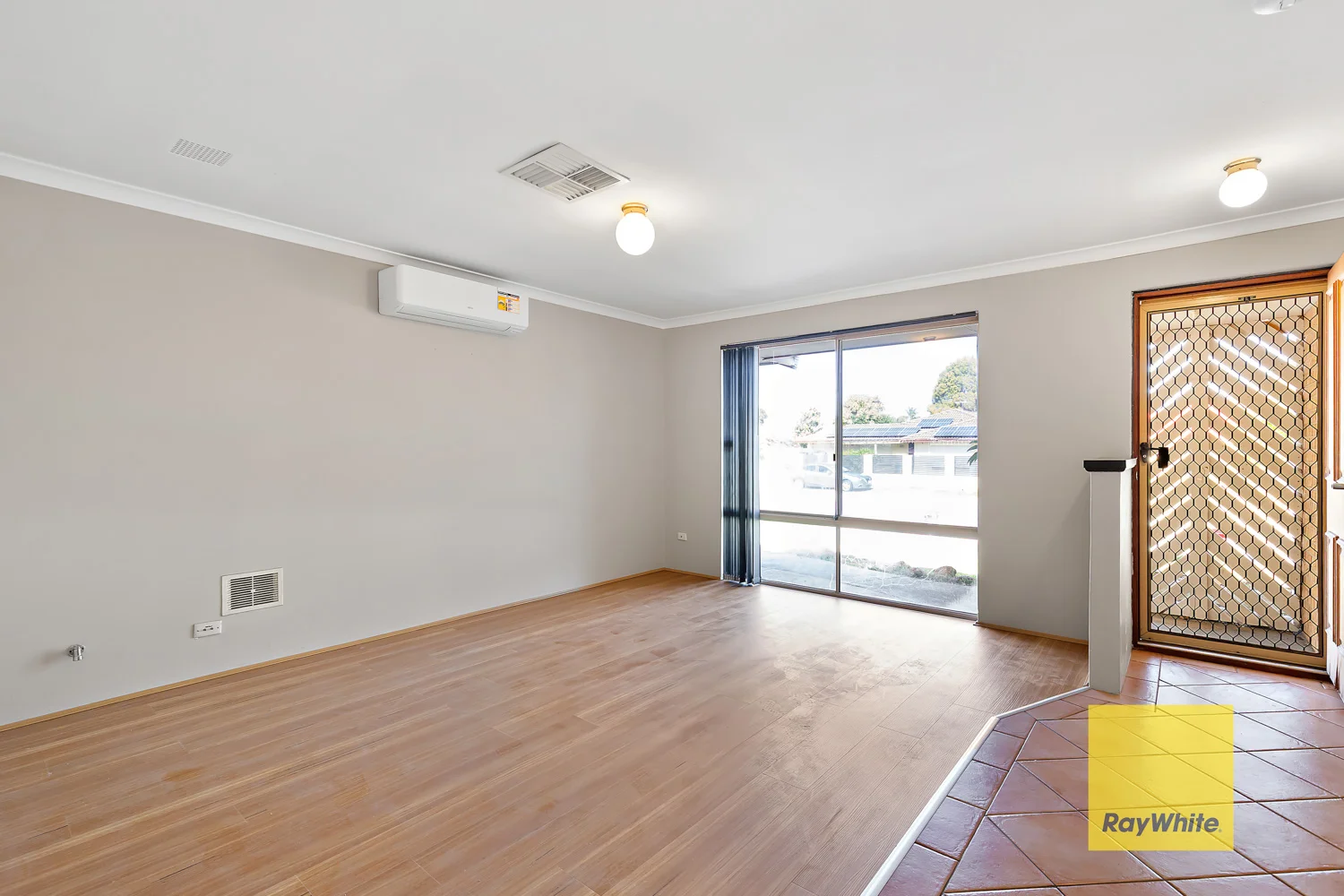 Additional image 4 of 87 Strawberry Drive, Seville Grove WA 6112