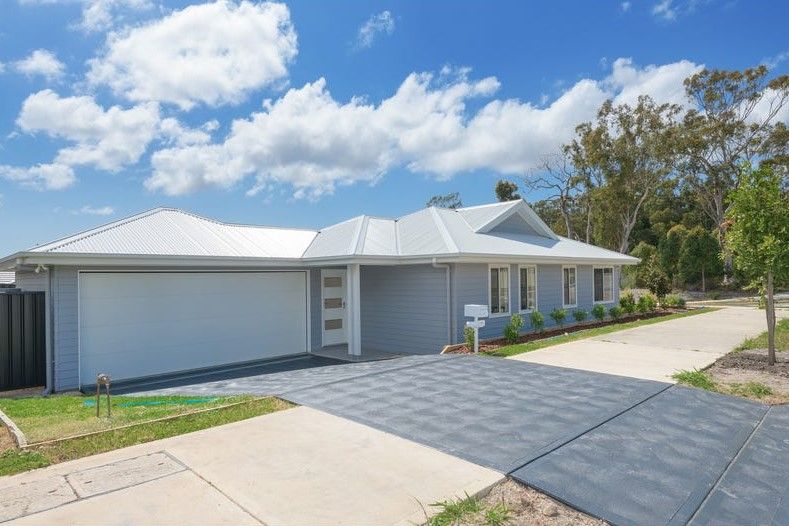3 bedrooms House in 29 Fairwater Drive GWANDALAN NSW, 2259