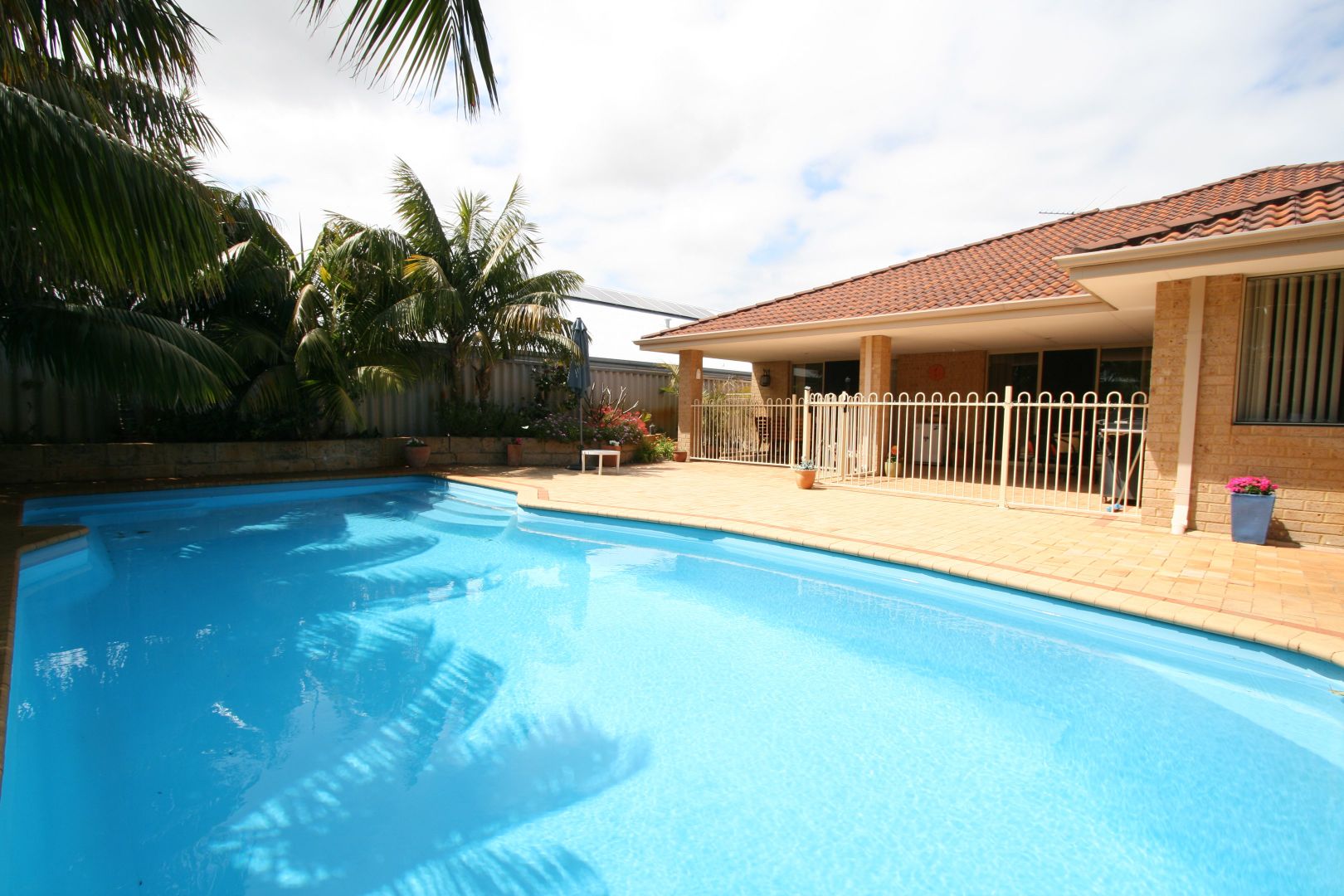 14 Bayeux Avenue, Port Kenned Property History & Address Research