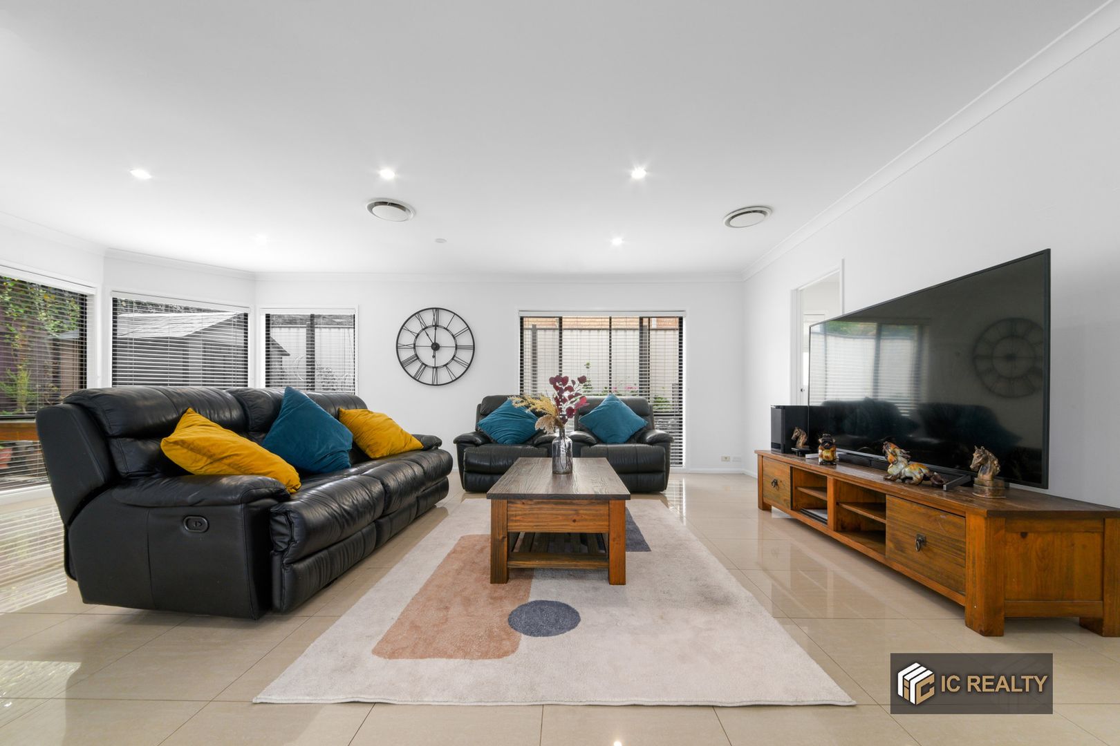 72 Rosebery Rd, Kellyville NSW 2155, Image 2