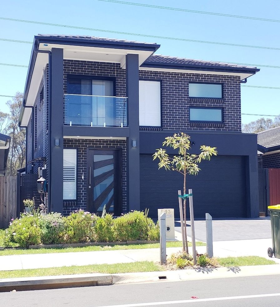 5 bedrooms House in 13 Copper Dr CATHERINE FIELD NSW, 2557