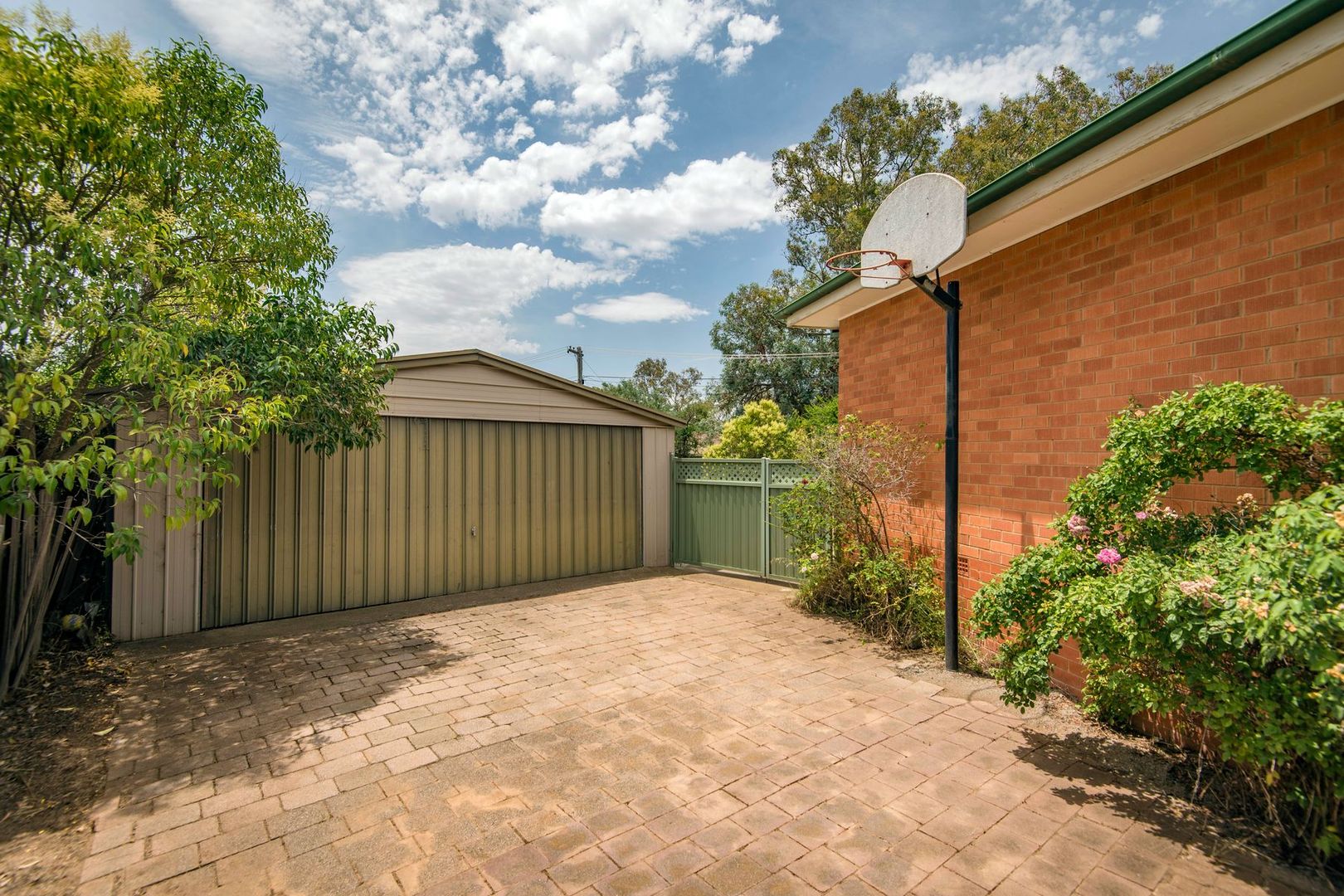 16 Petre Place, Scullin ACT 2614, Image 2