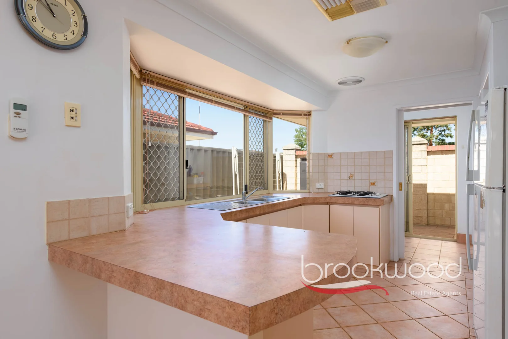 Additional image 9 of 186B Forest Lakes Drive, Thornlie WA 6108