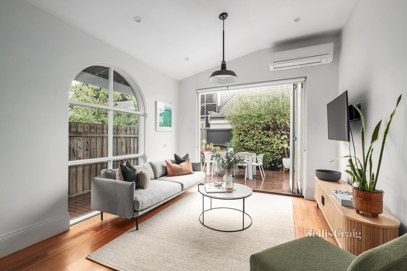 21 Thomas Street South, Prahran VIC 3181, Image 1