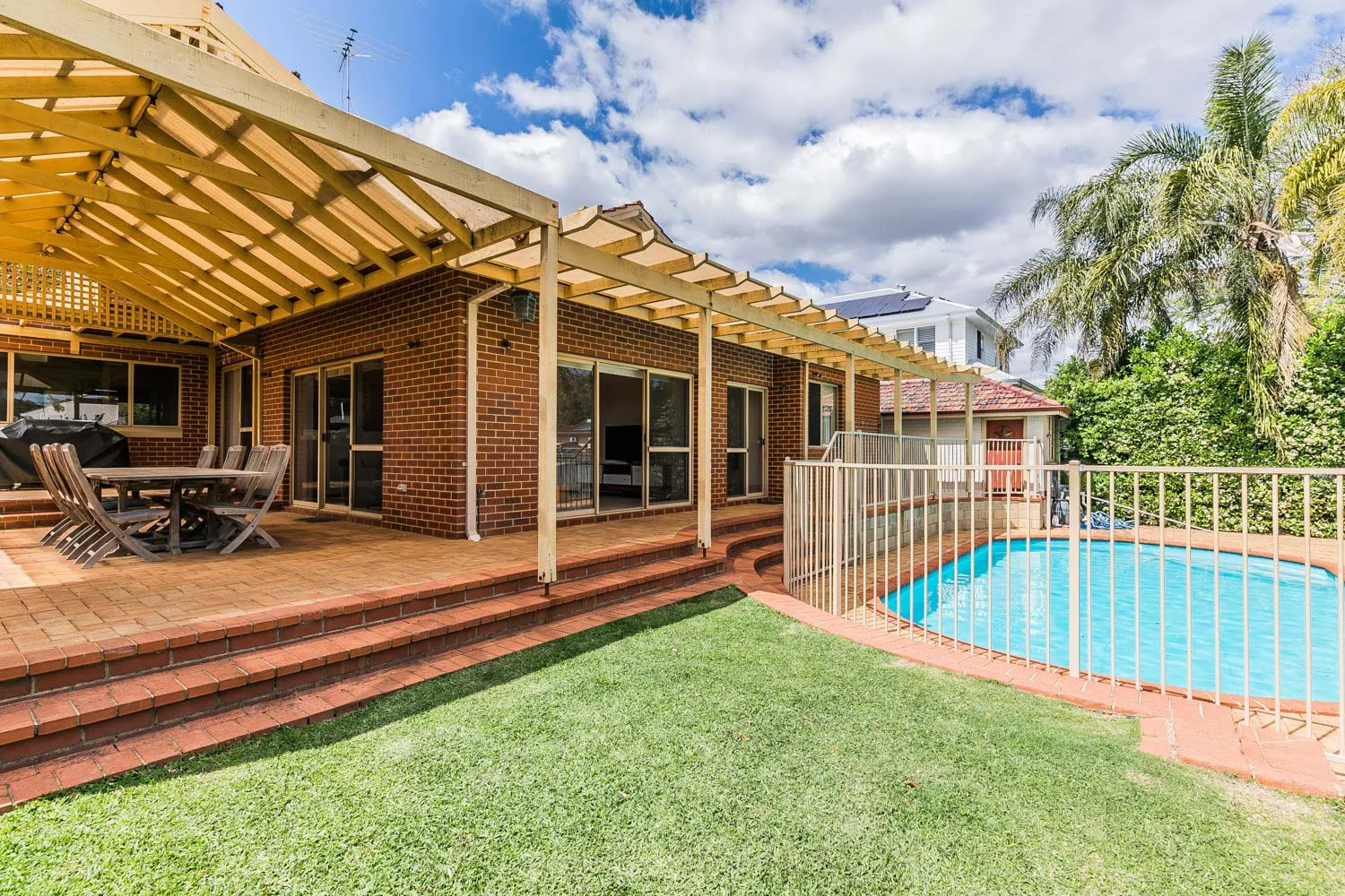 11 Colin Street, Dalkeith WA 6009