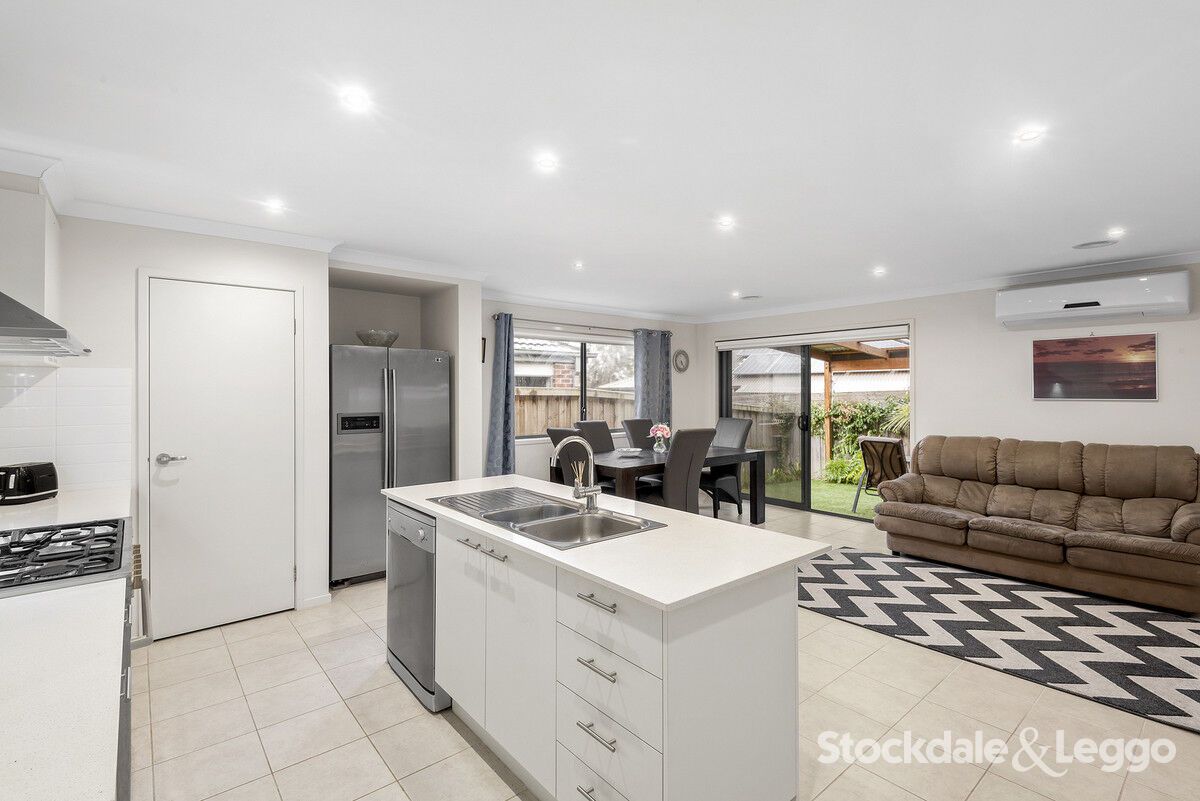 8 Sealark Way, Curlewis VIC 3222, Image 2