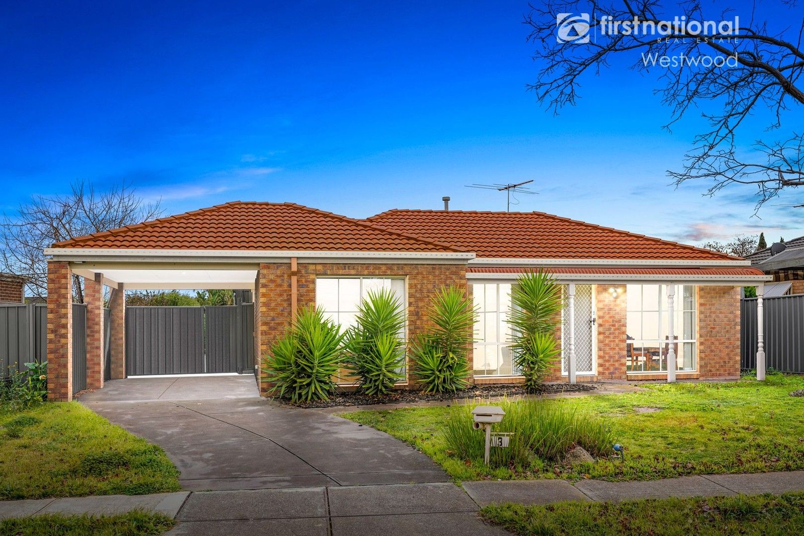 3 Maclarens Close, Manor Lakes VIC 3024, Image 0