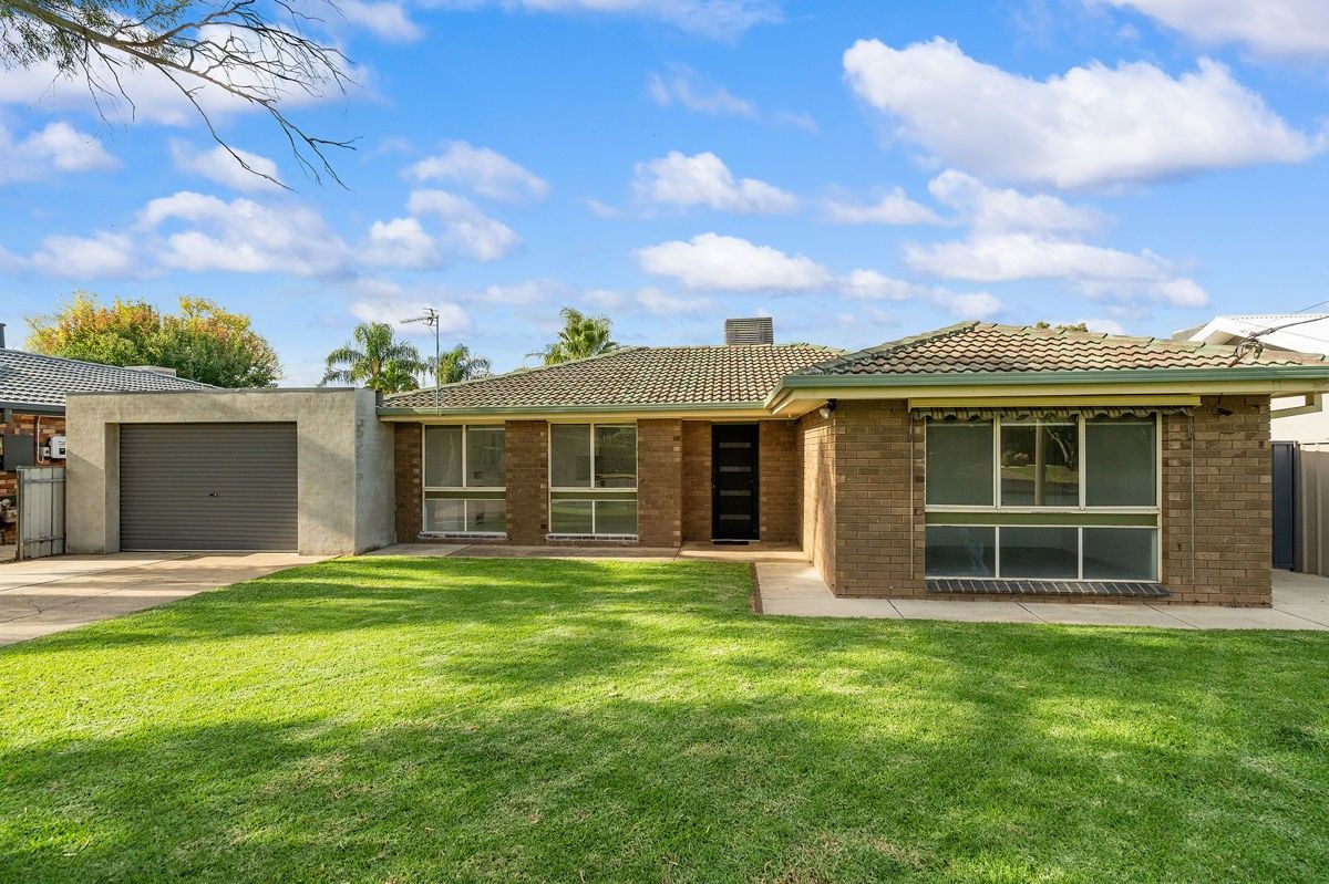 3 bedrooms House in 7 Nandina Avenue LAKE ALBERT NSW, 2650