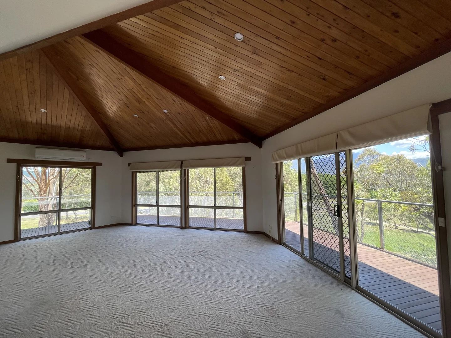 Additional image 5 of 6833 Great Alpine Road, Porepunkah VIC 3740