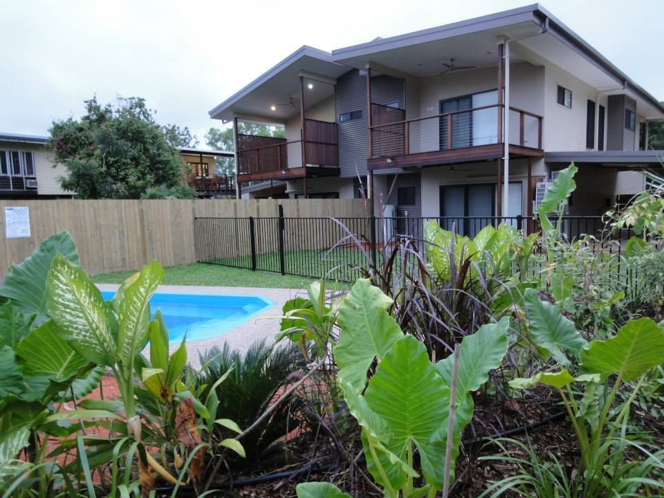 2/63 Circular Way, Trunding QLD 4874, Image 0