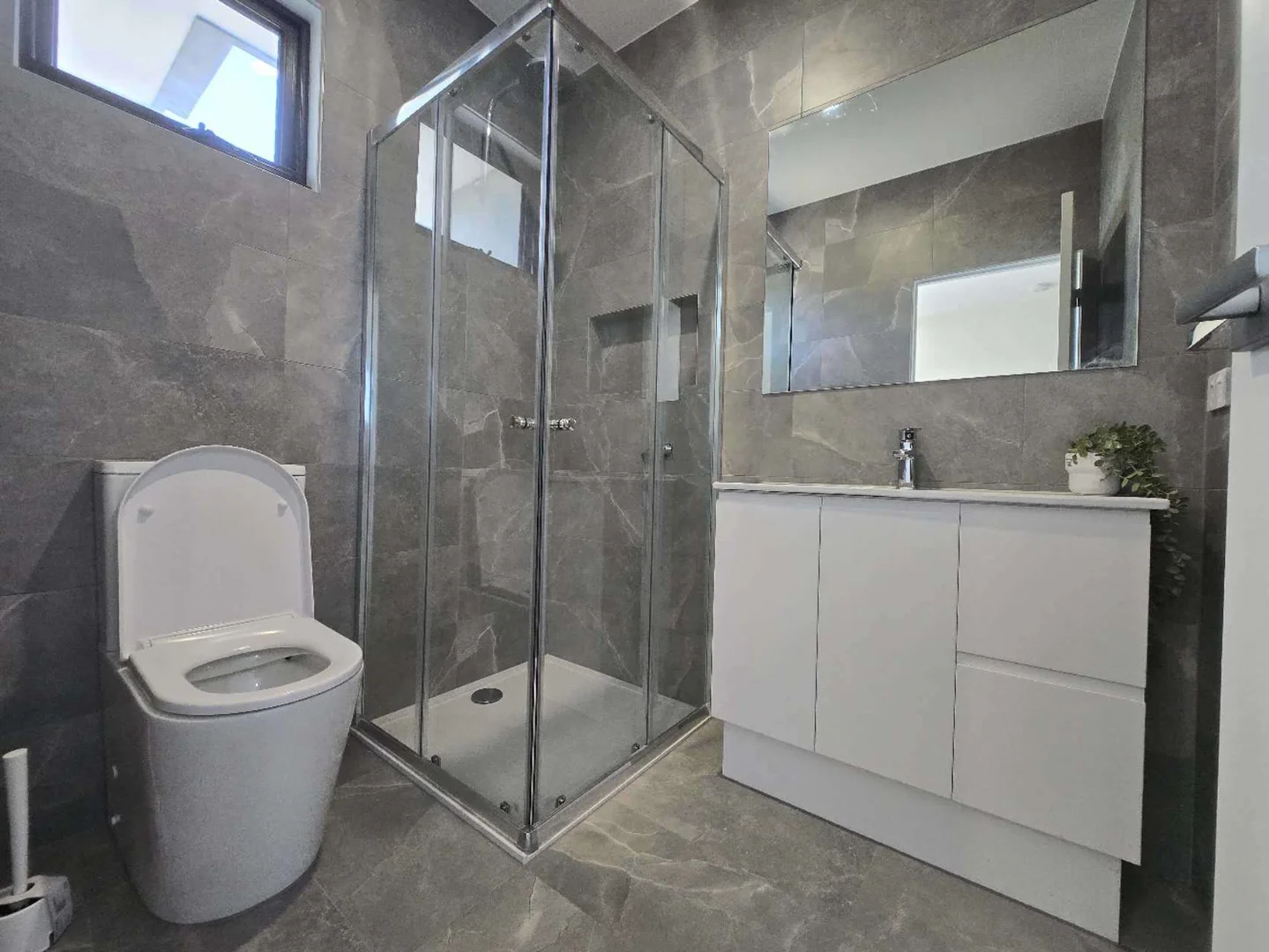 Additional image 8 of 1A&B/196 Clayton Road, Clayton VIC 3168