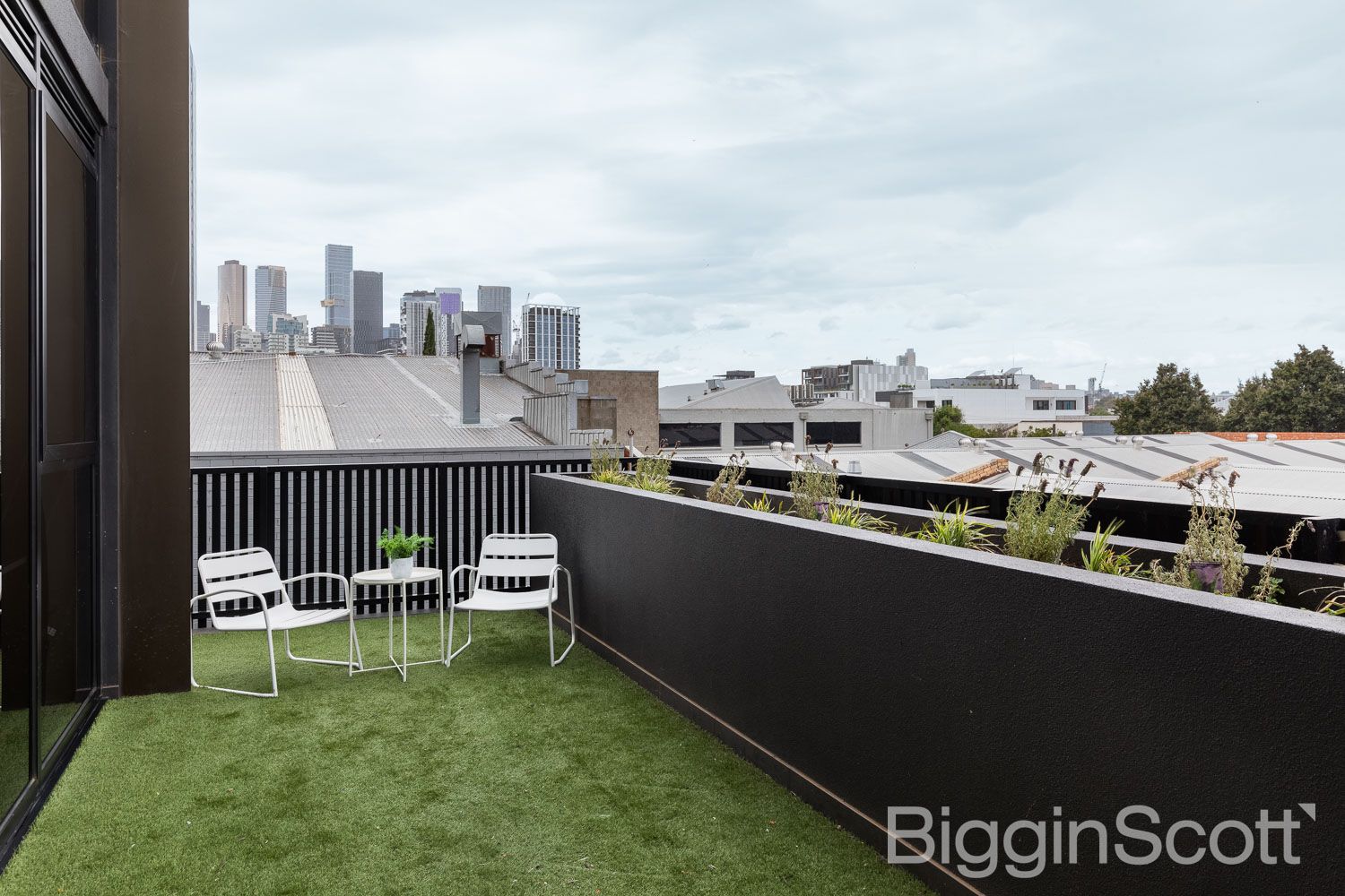 2 bedrooms Apartment / Unit / Flat in 102/165 Gladstone Street SOUTH MELBOURNE VIC, 3205