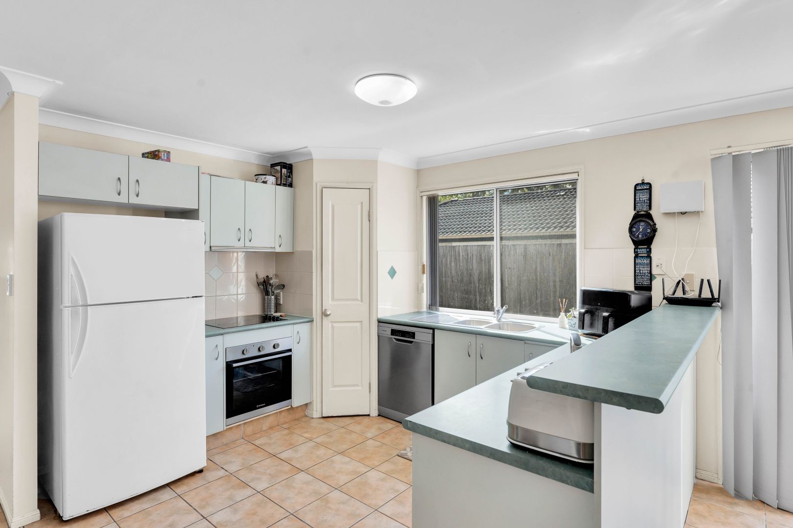 54 Hannam Crescent, Forest Lake QLD 4078, Image 2