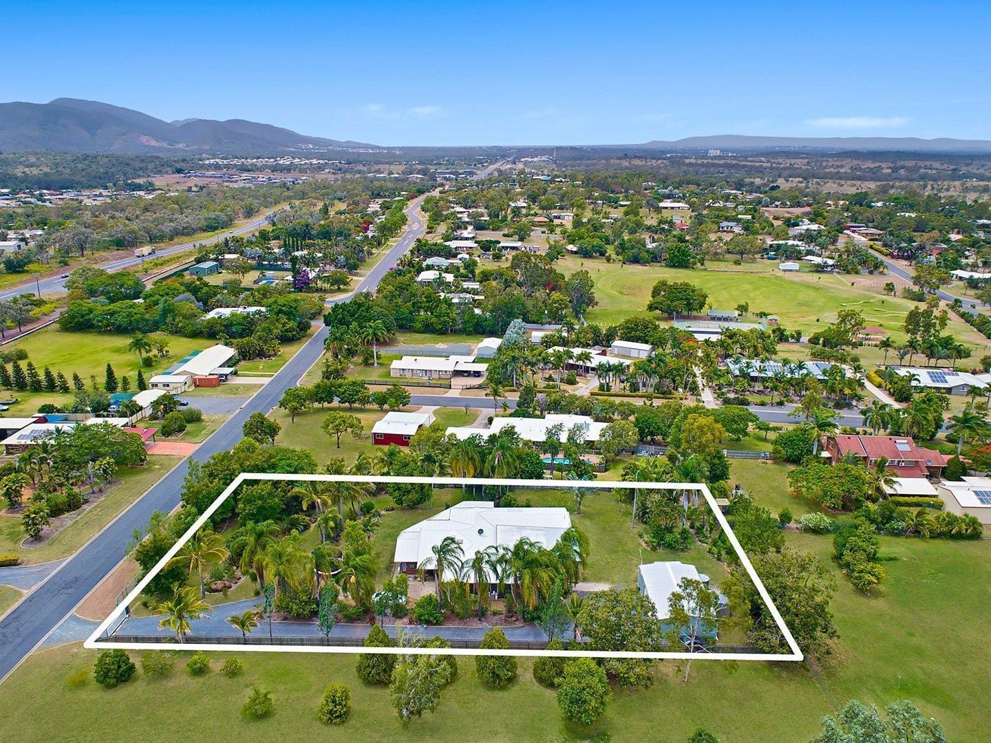 86 Emmerson Drive, Glenlee QLD 4711, Image 2