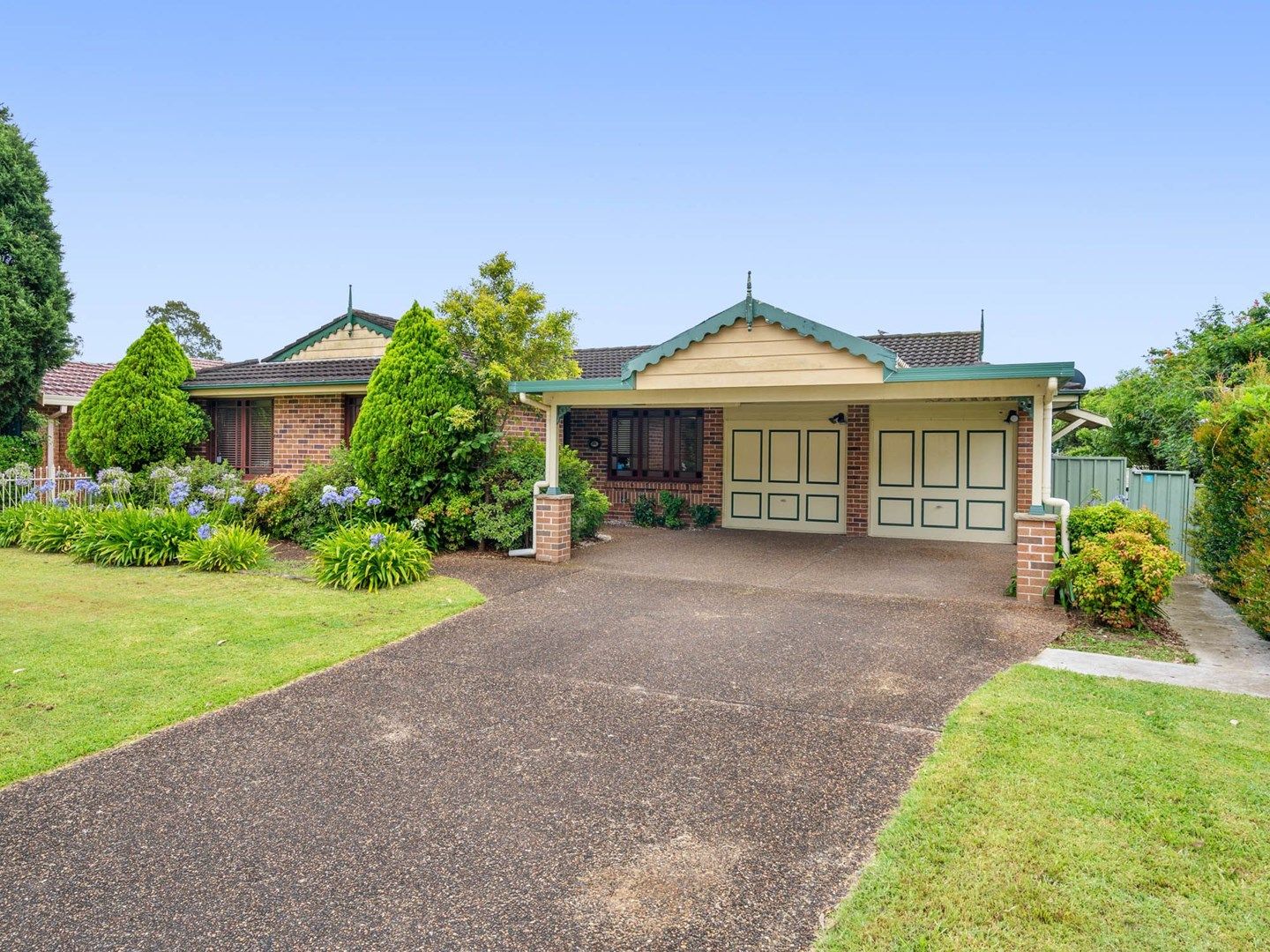 11 Guardian Road, Watanobbi NSW 2259, Image 0