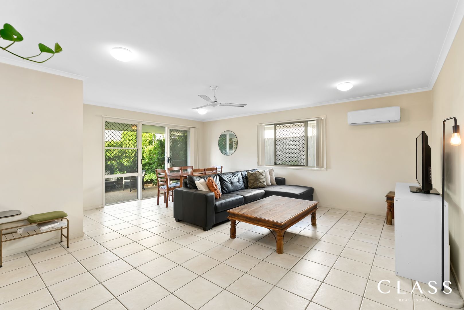 25/21 Tripcony Place, Wakerley QLD 4154, Image 2