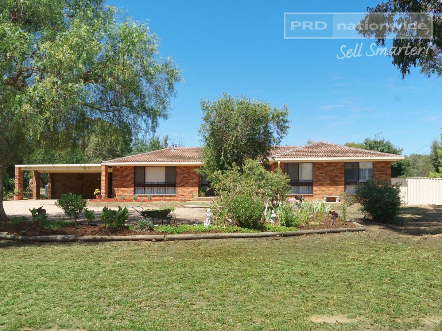 6 Gregadoo Road, Lake Albert NSW 2650, Image 0