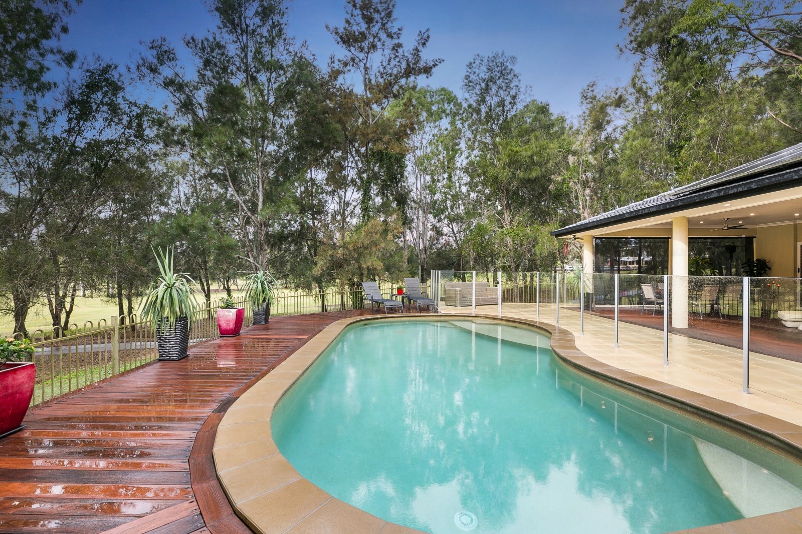 27 Pearson Close, Arundel QLD 4214, Image 0