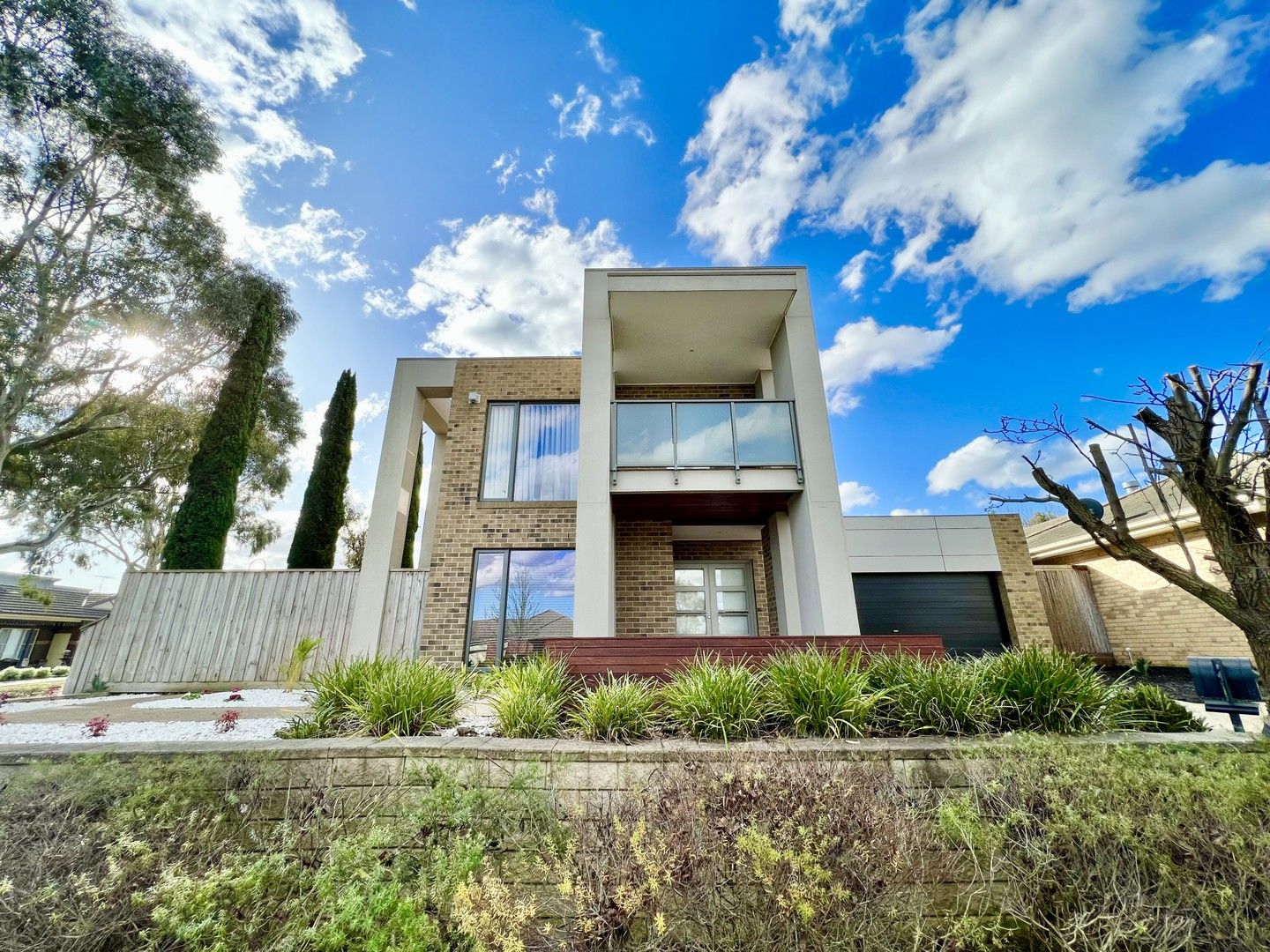 4 bedrooms House in 22 Montpelier Dr BERWICK VIC, 3806