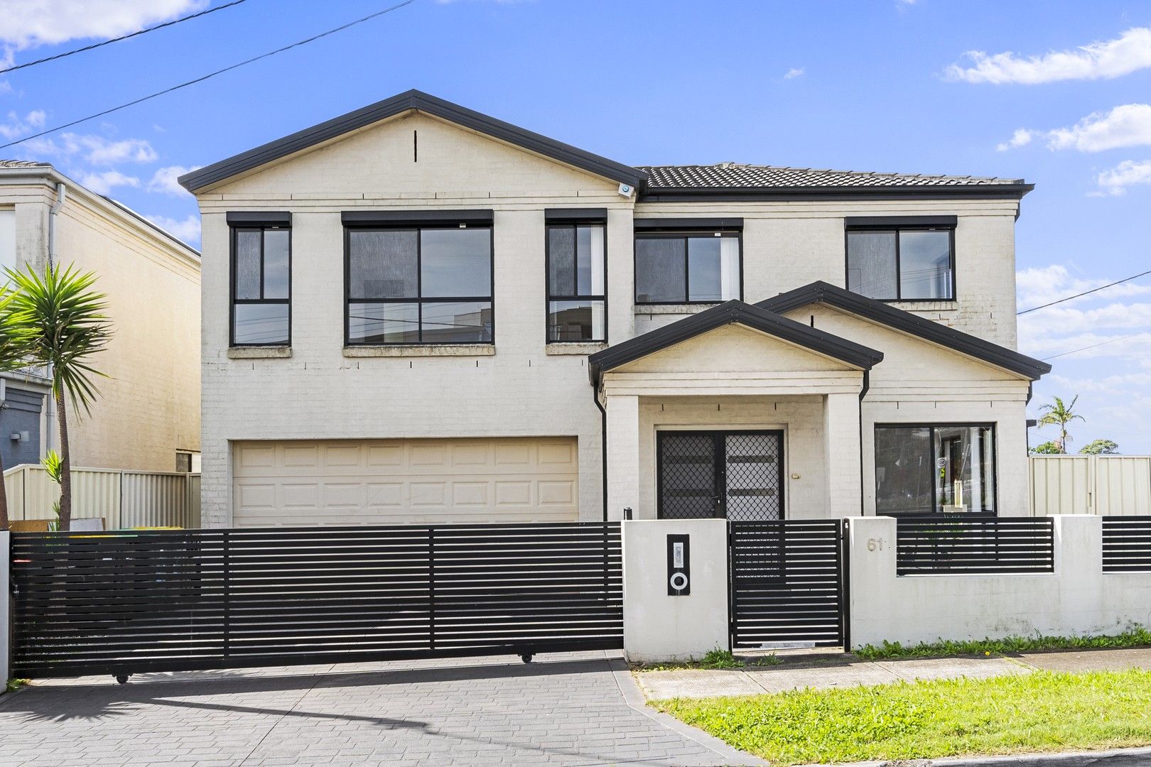 4 bedrooms House in 61 Hill Road LURNEA NSW, 2170