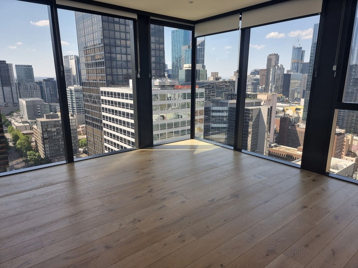 2 bedrooms Apartment / Unit / Flat in 3102/464 Collins St MELBOURNE VIC, 3000