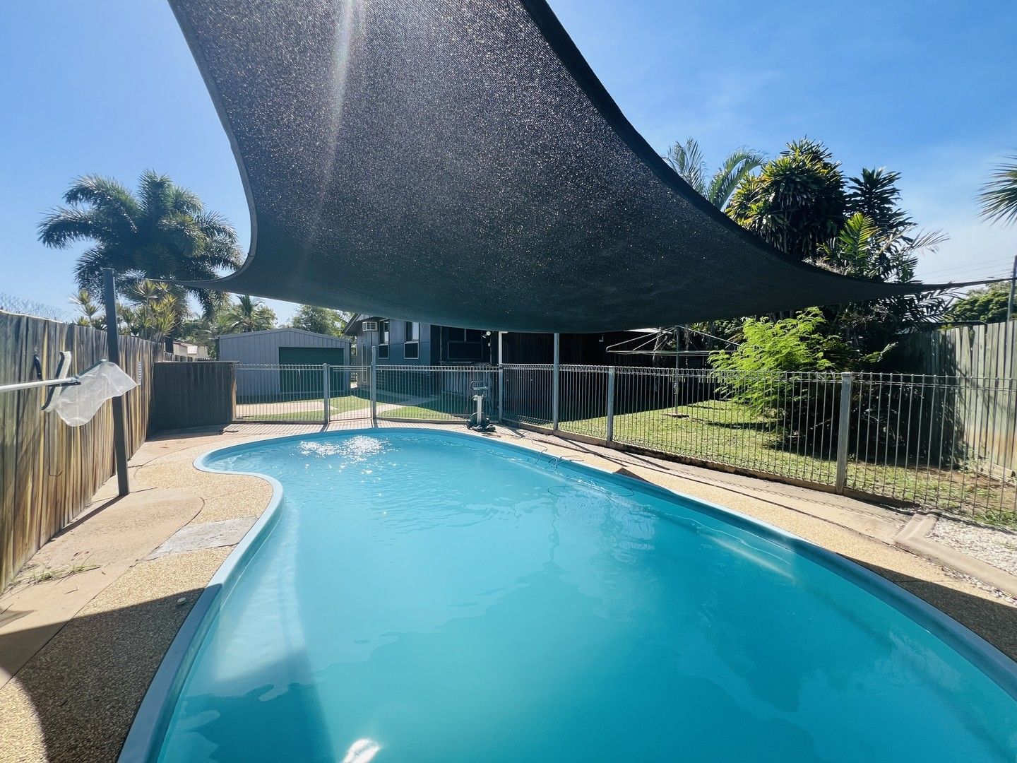 3 bedrooms House in 12 Gilbert Court MORANBAH QLD, 4744