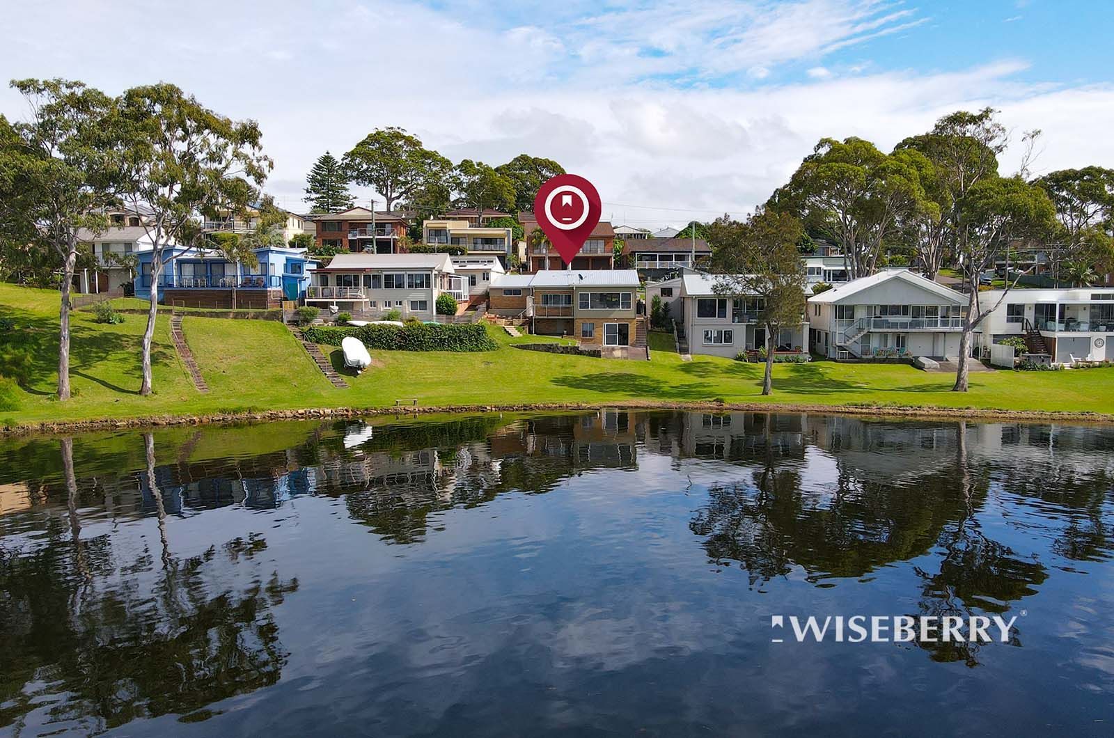 4 bedrooms House in 12 Noamunga Crescent GWANDALAN NSW, 2259