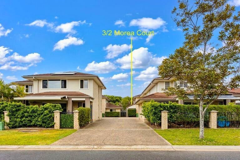 3 bedrooms Townhouse in 3/2 Morea Court VARSITY LAKES QLD, 4227