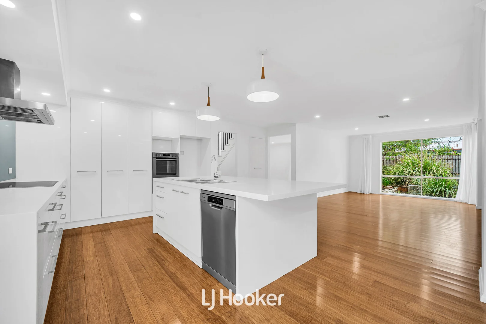 Additional image 6 of 27 Hutchinson Drive, Lynbrook VIC 3975