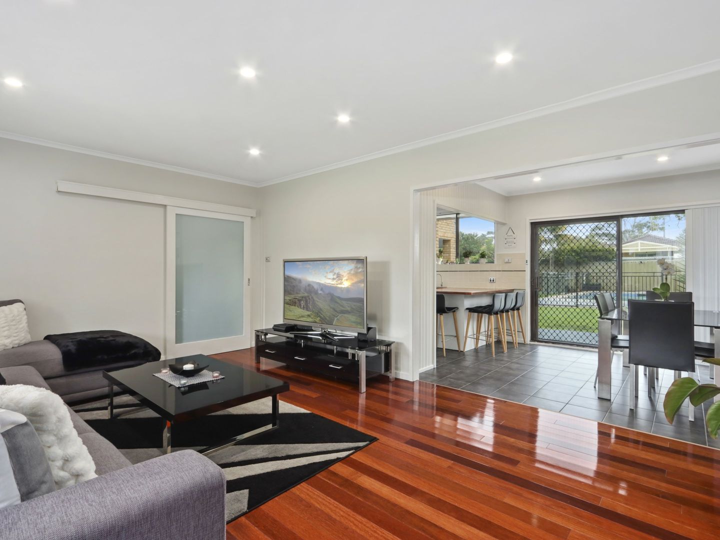 16 Meadow Place, Miranda NSW 2228, Image 1