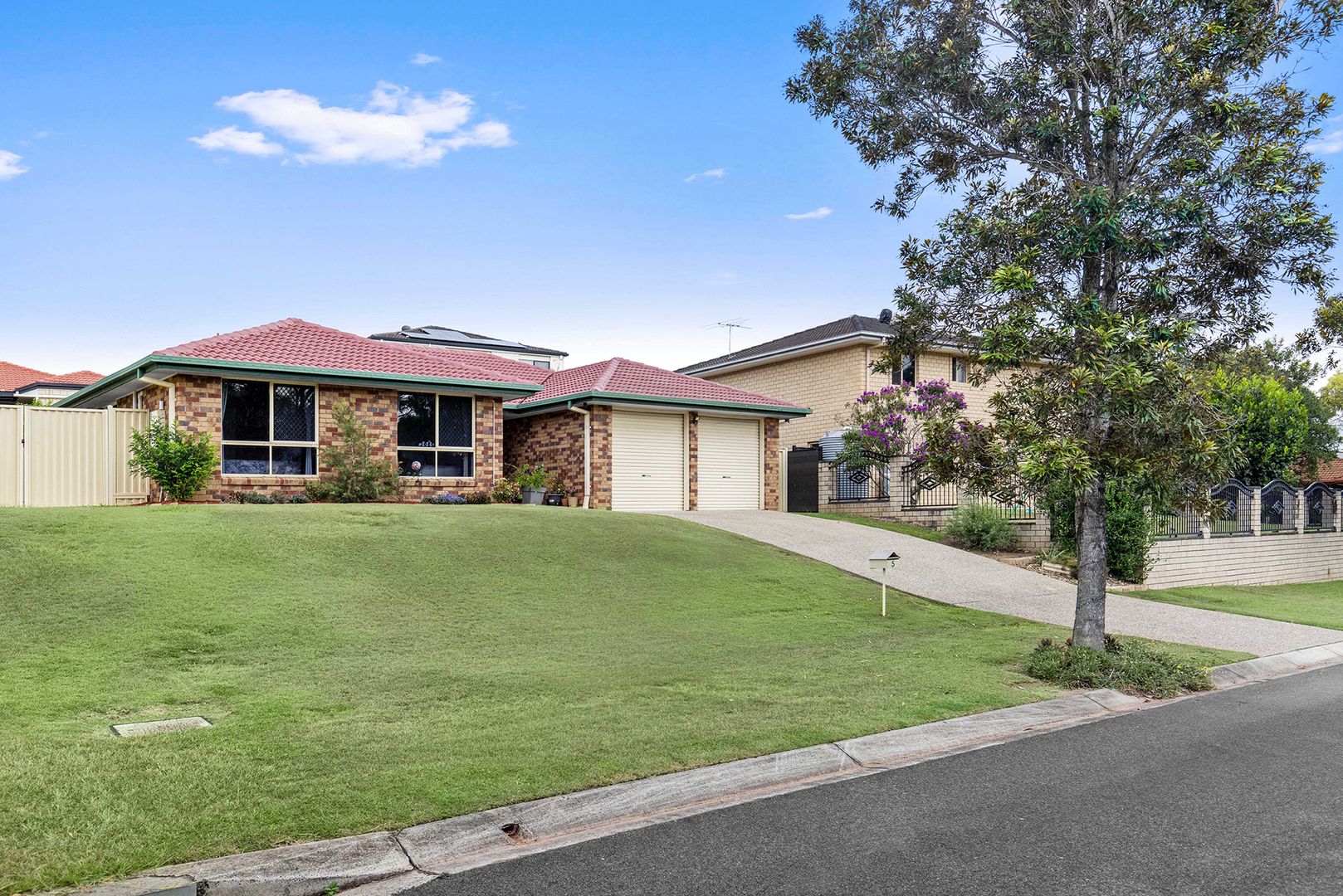 5 Hazlehead Place, Oxley QLD 4075, Image 1