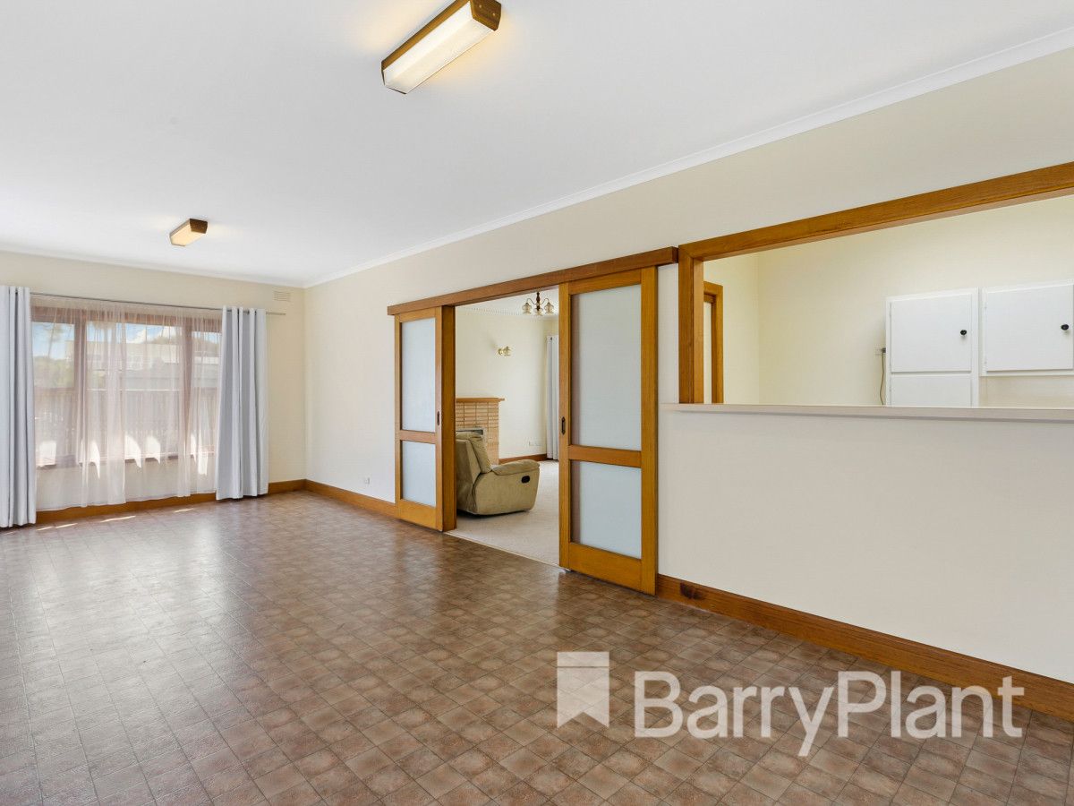 61 Rosemore Road, Rosebud VIC 3939, Image 2