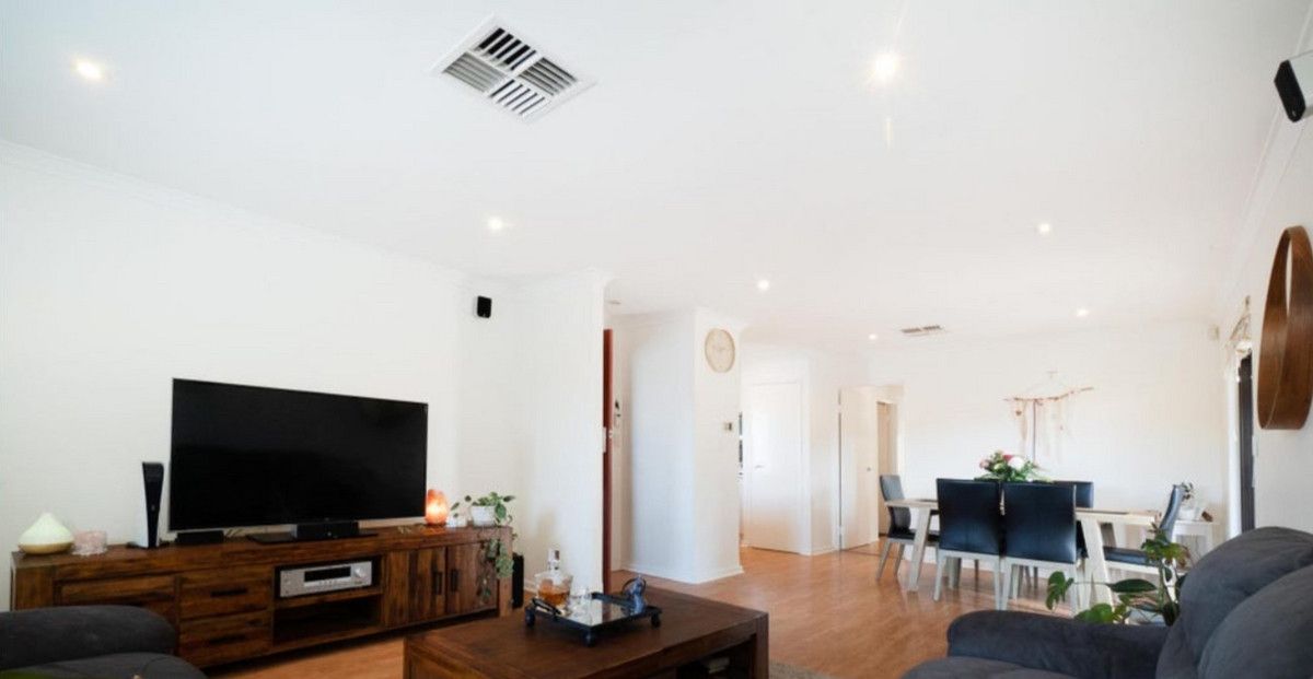 3 bedrooms Duplex in 15B Rivergum Place MORLEY WA, 6062