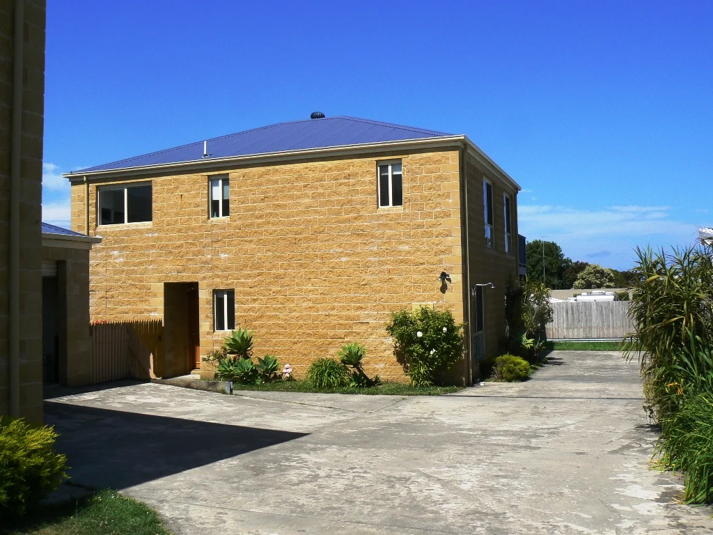 Additional image 14 of 2/112 McLachlan Street, Apollo Bay VIC 3233