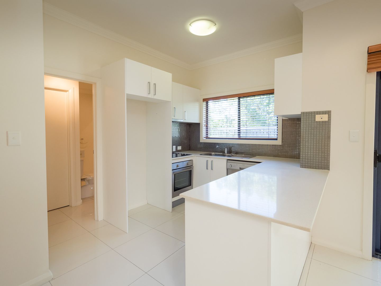 6/243 TORQUAY TERRACE, Torquay QLD 4655, Image 1