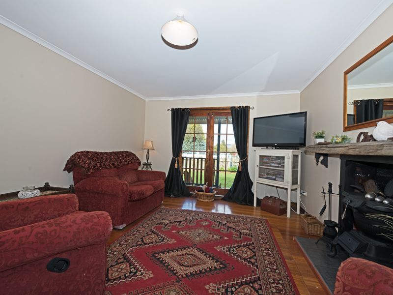 6 Green Valley Road, BAGDAD TAS 7030, Image 2