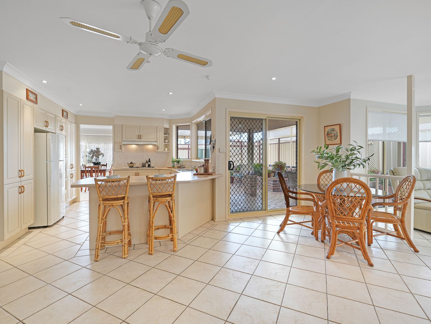 8 Kerang Court, Horsley NSW 2530, Image 2