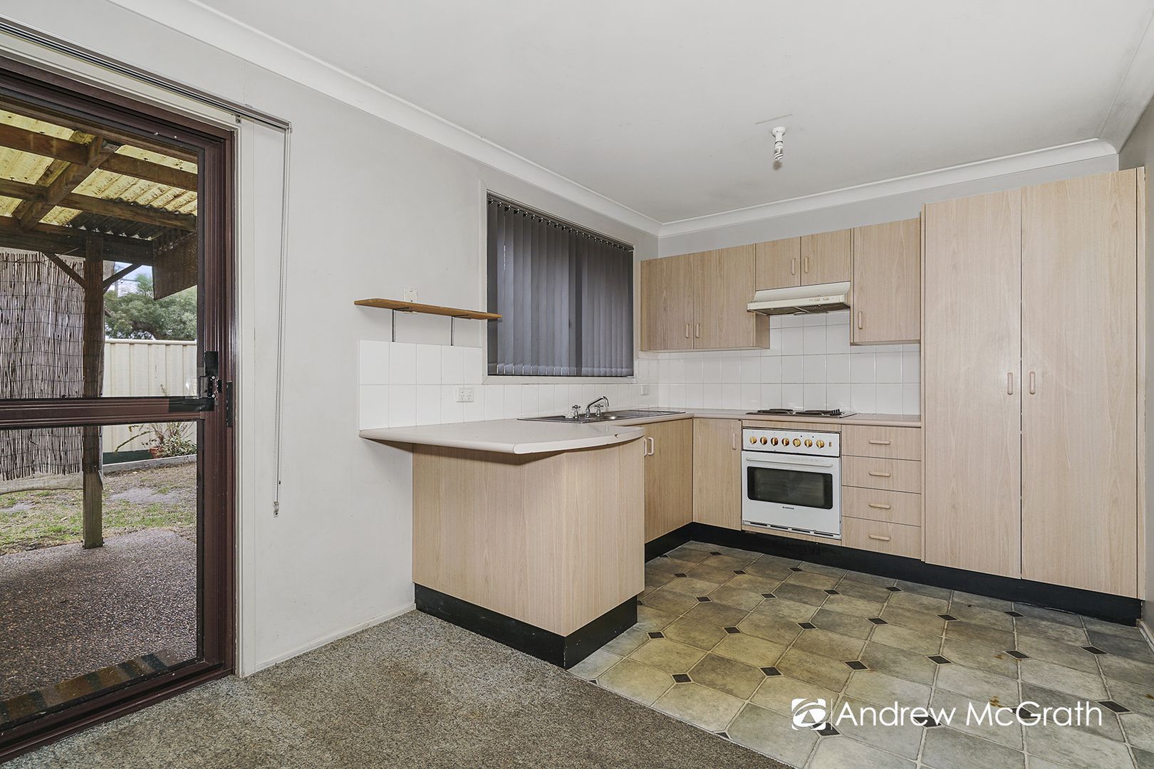 2/17 Kyneton Street, Belmont NSW 2280, Image 1