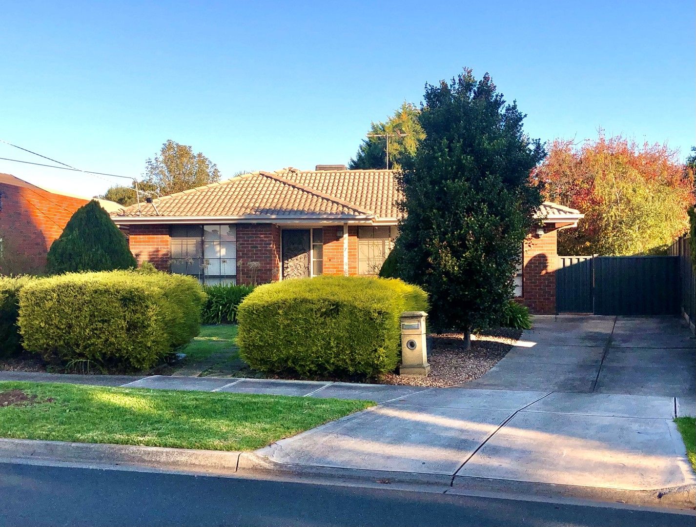 3 bedrooms House in 7 Lamina Avenue MILL PARK VIC, 3082