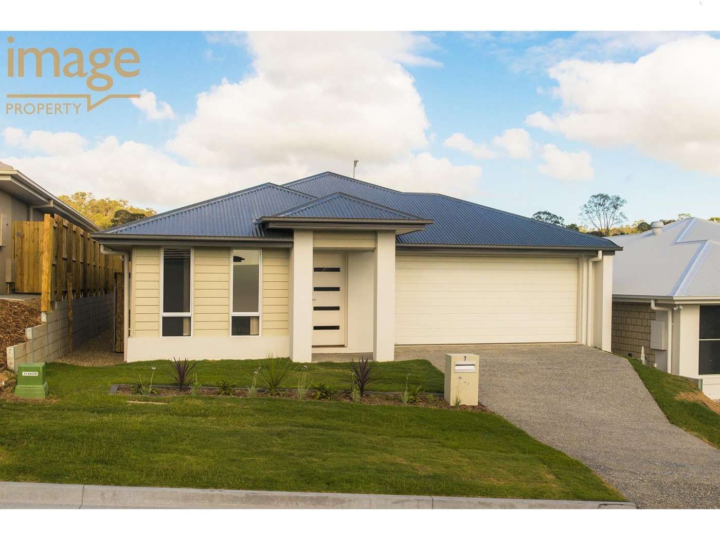 4 bedrooms House in 7 Chamberlain Rise ORMEAU HILLS QLD, 4208