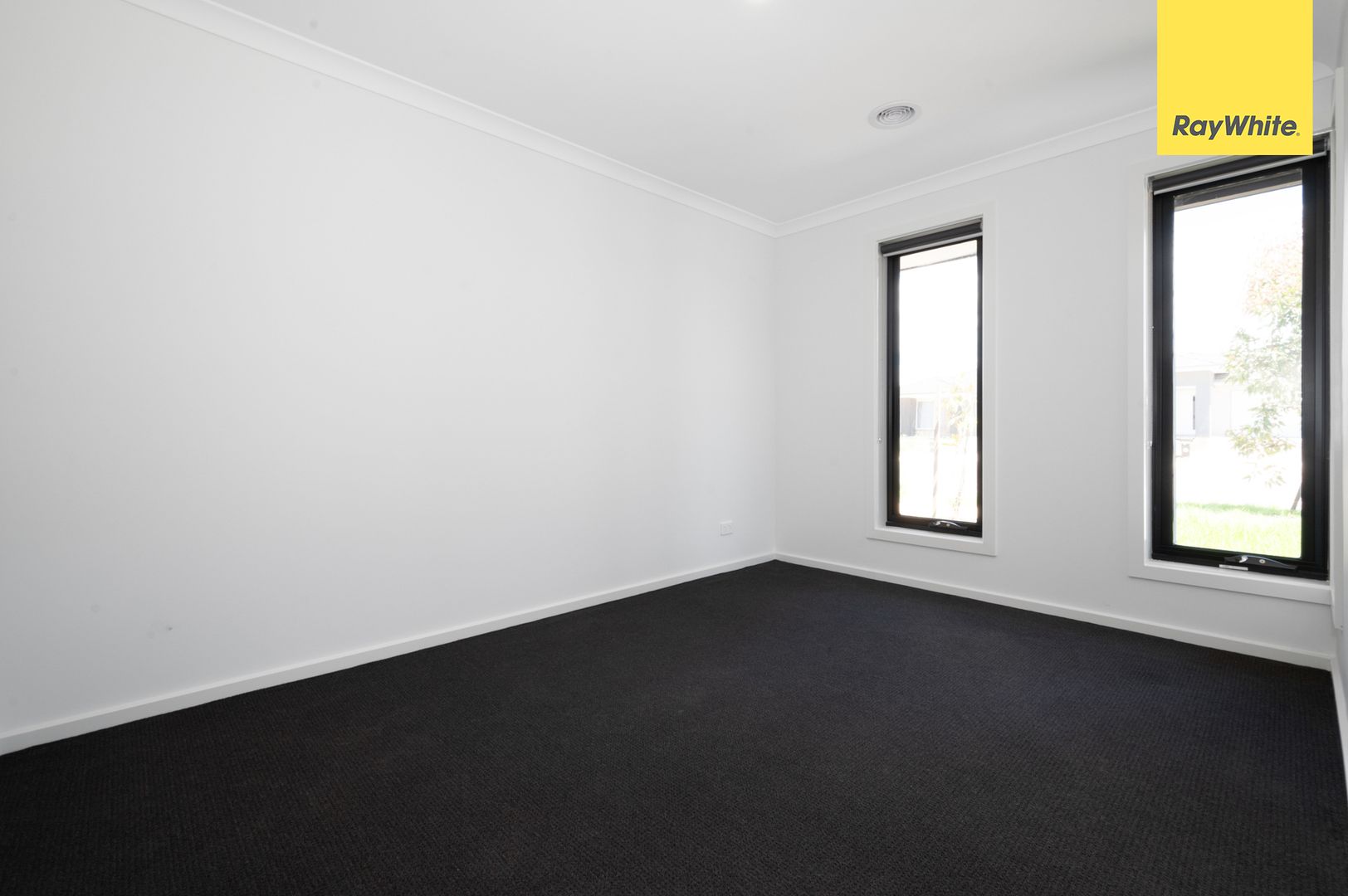 42 Adelong Boulevard, Cobblebank VIC 3338 House For Rent 450 Domain