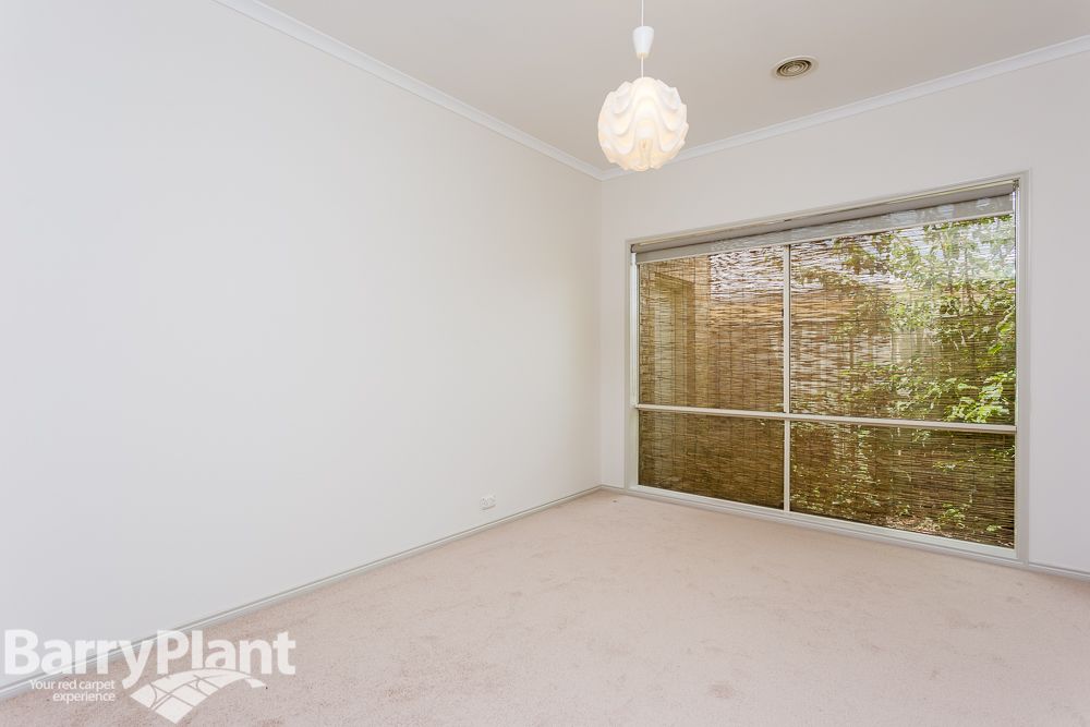 3 Messina Crescent, Point Cook VIC 3030, Image 2