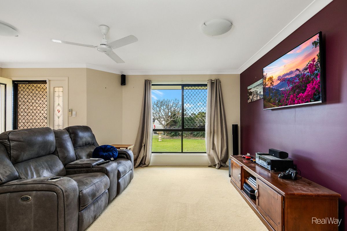 11 Rosella Drive, Gracemere QLD 4702, Image 2