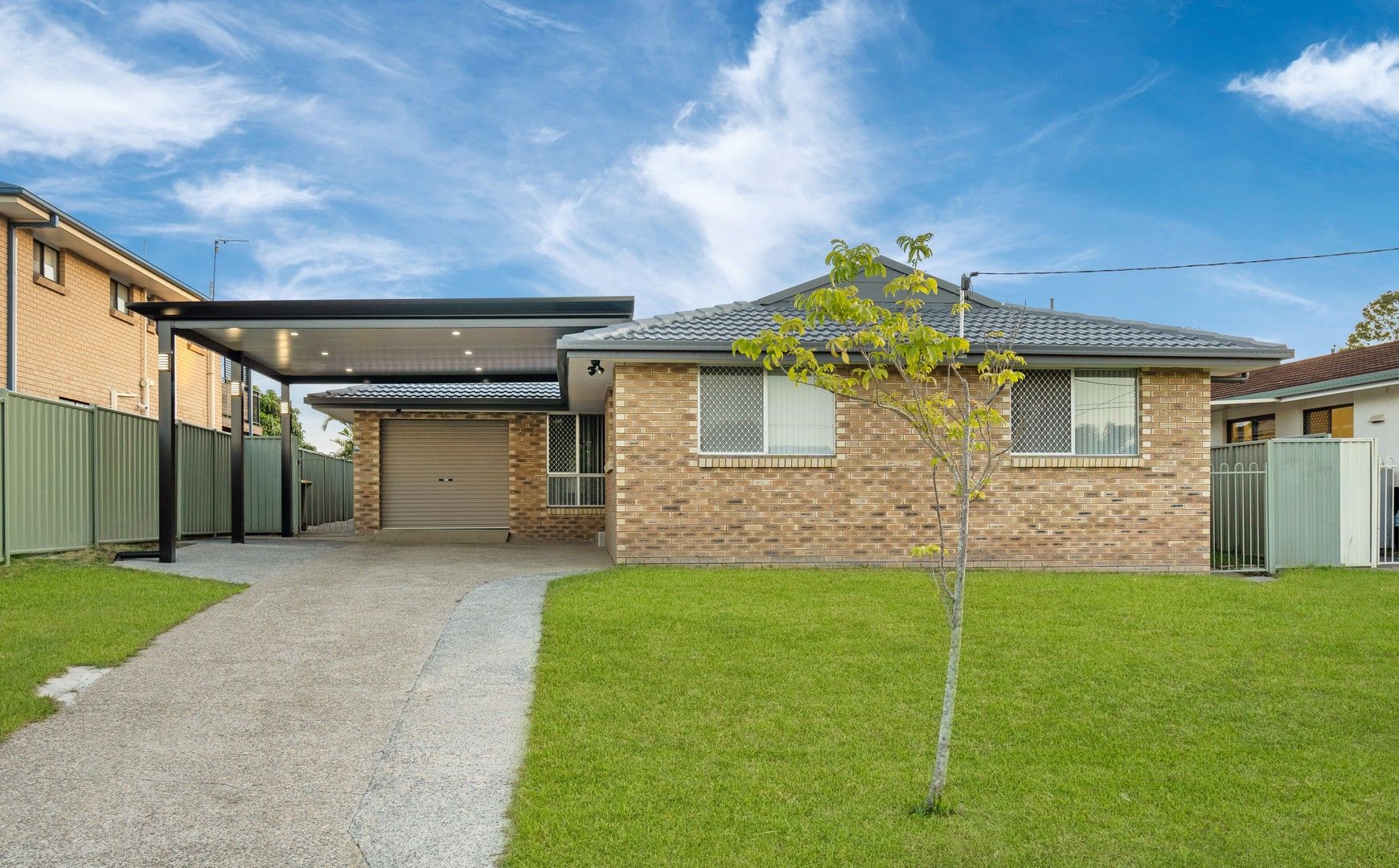 4 bedrooms House in 18 Harran Street SOUTHPORT QLD, 4215