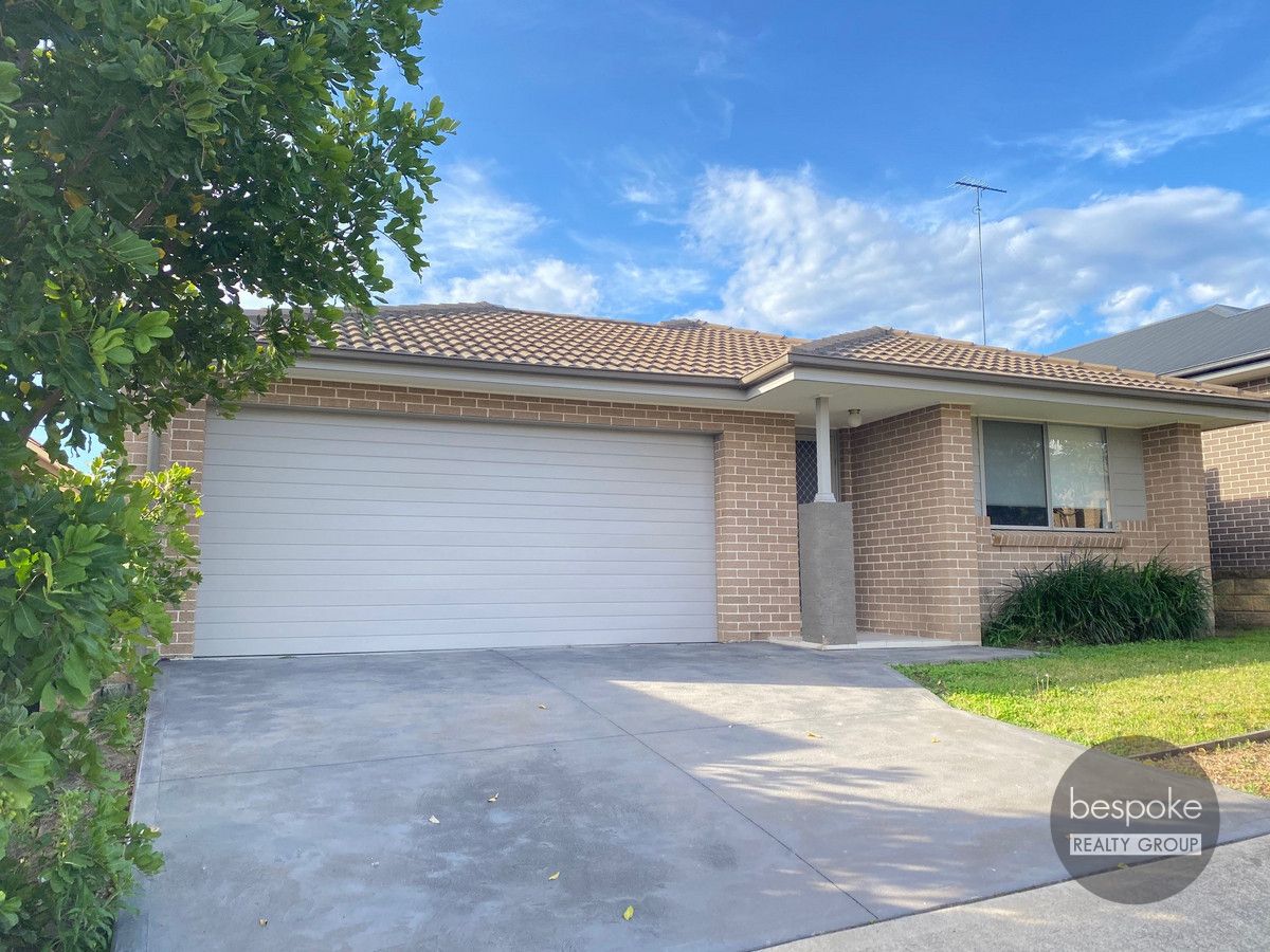 4 bedrooms House in 13 Domus Street GLENMORE PARK NSW, 2745