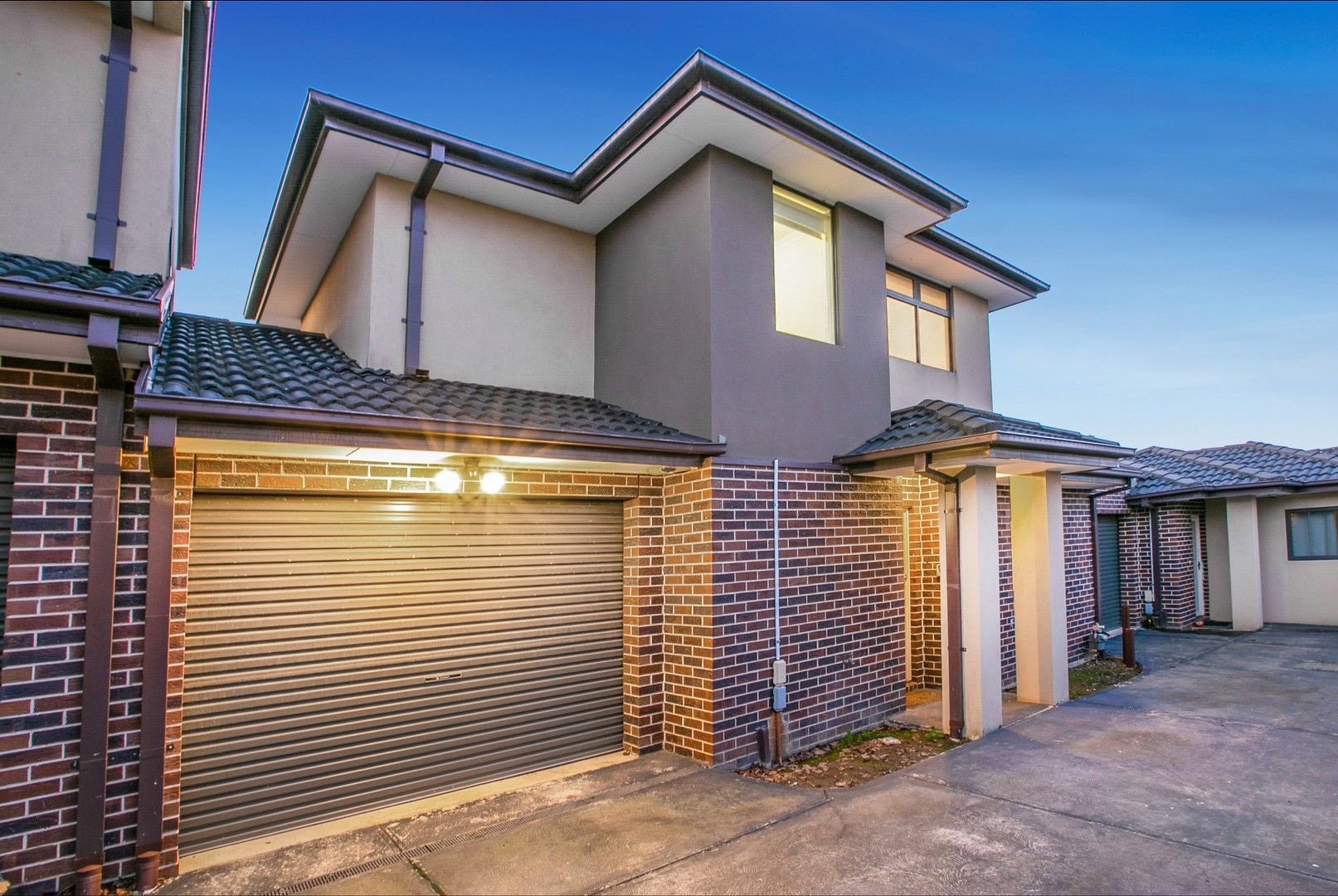 2 bedrooms Townhouse in 2/16 Charlton Crescent RESERVOIR VIC, 3073