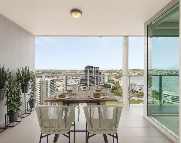 2104/30 Festival Place, Newstead QLD 4006