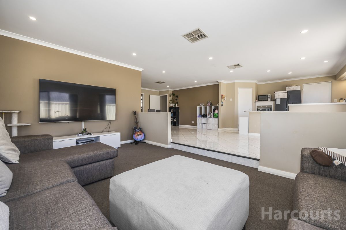 51 St Stephens Crescent, Tapping WA 6065, Image 1